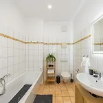 Lehastays - Buckau 13 I Kueche I Wlan I Smarttv I Innenhof * Magdeburg