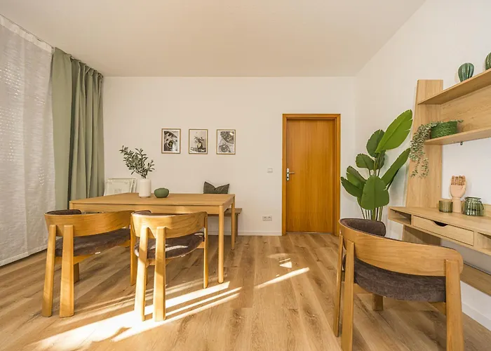 Lehastays - Buckau 13 I Kueche I Wlan I Smarttv I Innenhof *